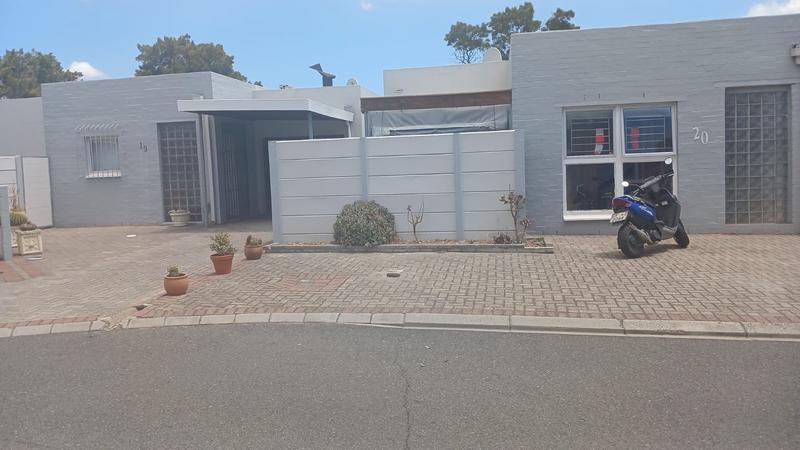 To Let 2 Bedroom Property for Rent in Parow North Western Cape